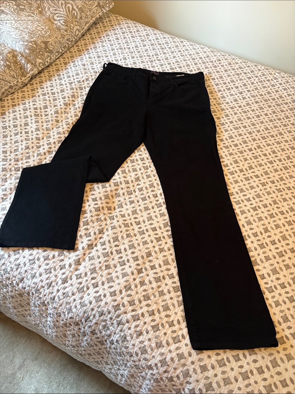NYDJ Women's Black Straight-Leg Jeans